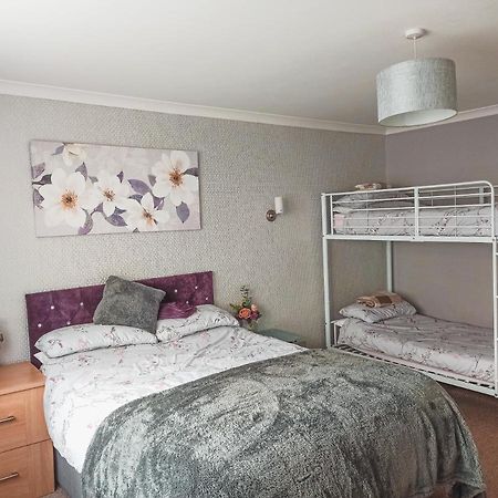 Esplanade Court Apartment With Communal Seasonal Heated Pool Paignton Eksteriør bilde